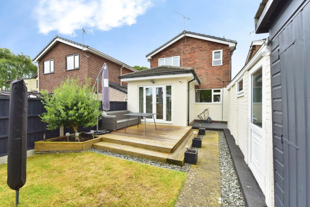 Ravensdale Road, Dronfield Woodhouse, Dronfield, Derbyshire, S18 photo 4