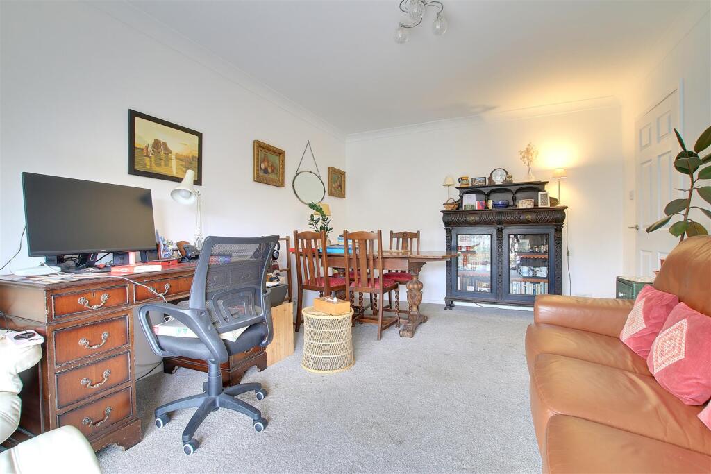 Apartment in Huntingdonshire, Roman Town, Godmanchester - View 3