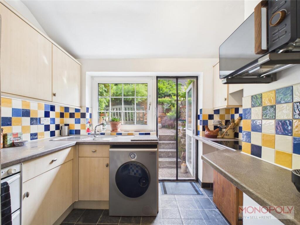 Regent Street, Llangollen, LL20 - More