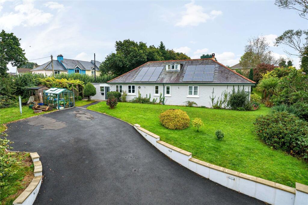 4-bed detached on Greenfield Drive, South Brent, £625,000