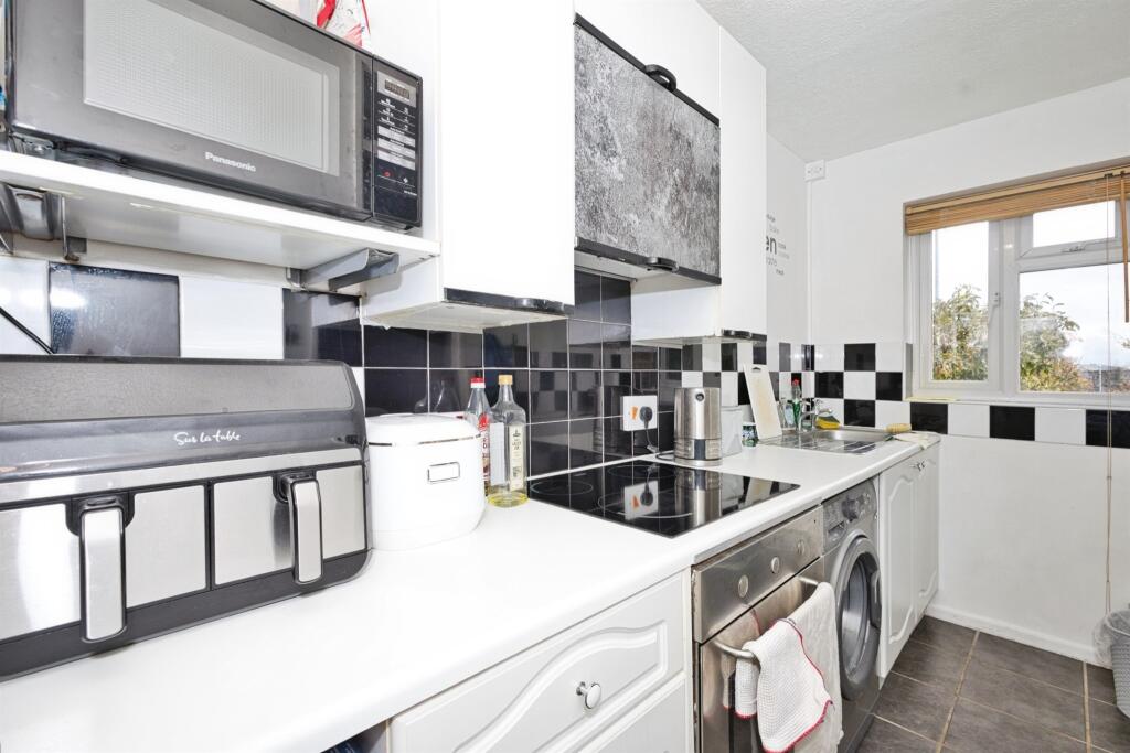 Additional image 5 of York Place, YEOVIL