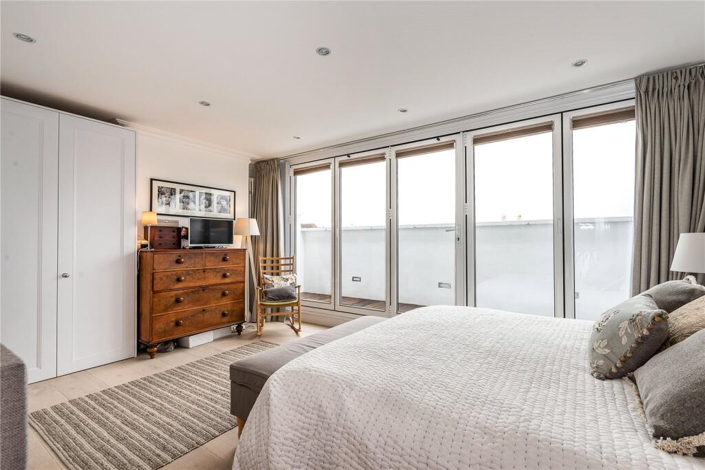 Main image of property: Bennerley Road, 
Between the Commons, SW11