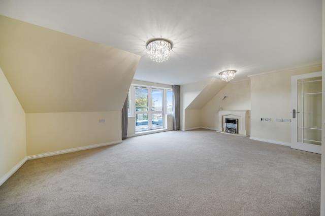 Main image of property: Apartment 32 Chiltern Lodge, Princes Risborough