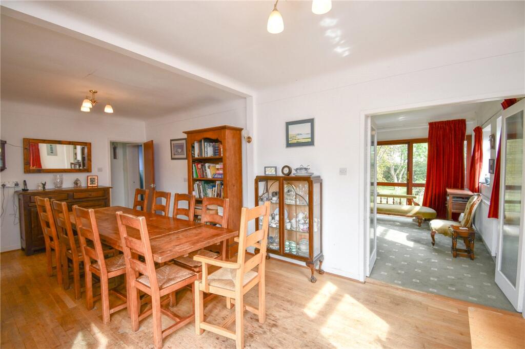 House in Wirral, Pensby - More