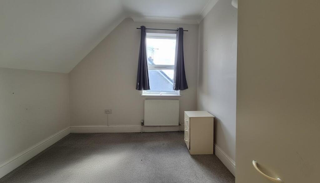 Apartment in Luton - More