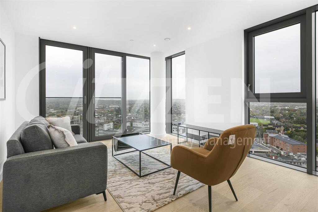 37 Clarendon Road, Watford photo 4