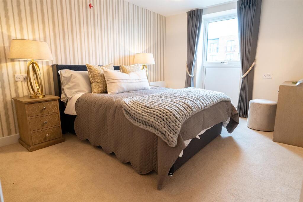 Apartment in Thatcham, Colthrop - View 4