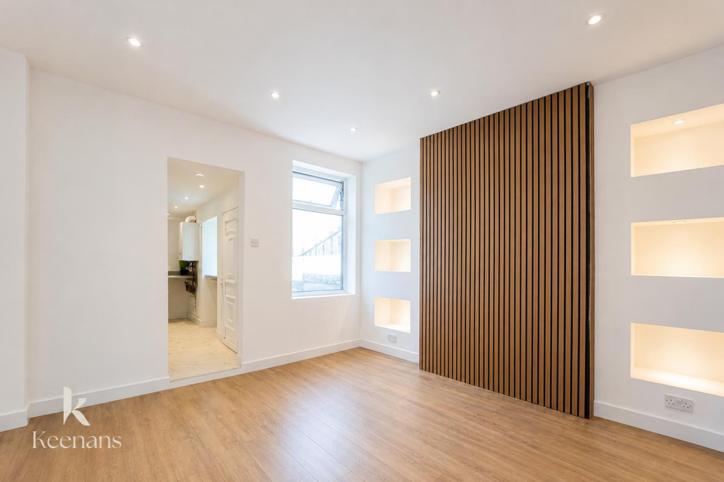 Main image of property: Tunnel Street, Burnley