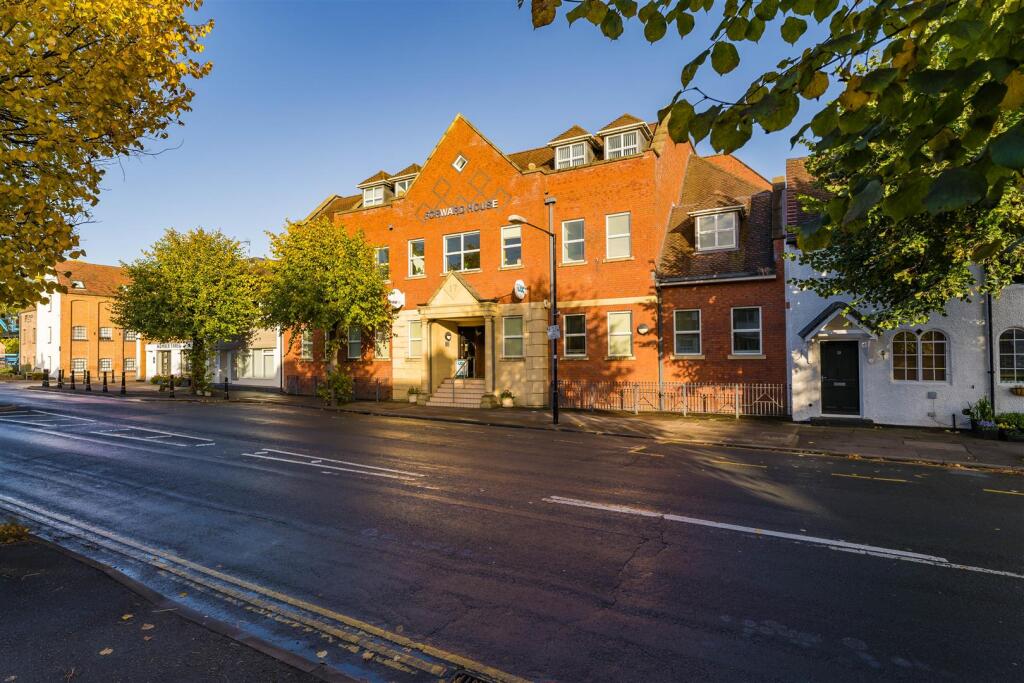 Main image of property: High Street, Henley-In-Arden