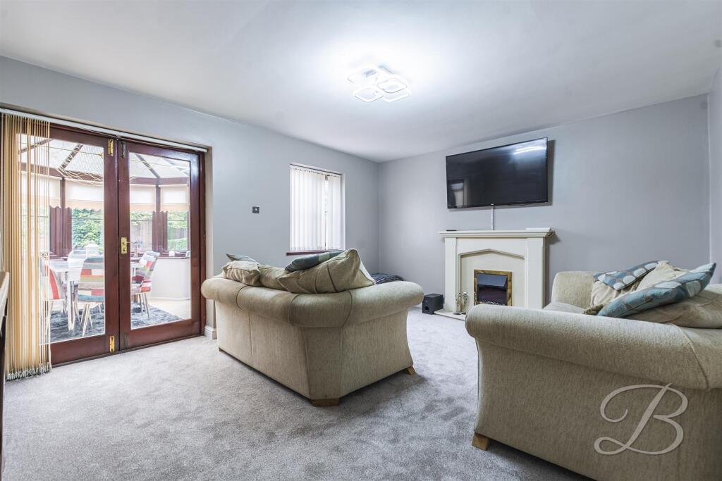 East Lane, Edwinstowe, Mansfield photo 2