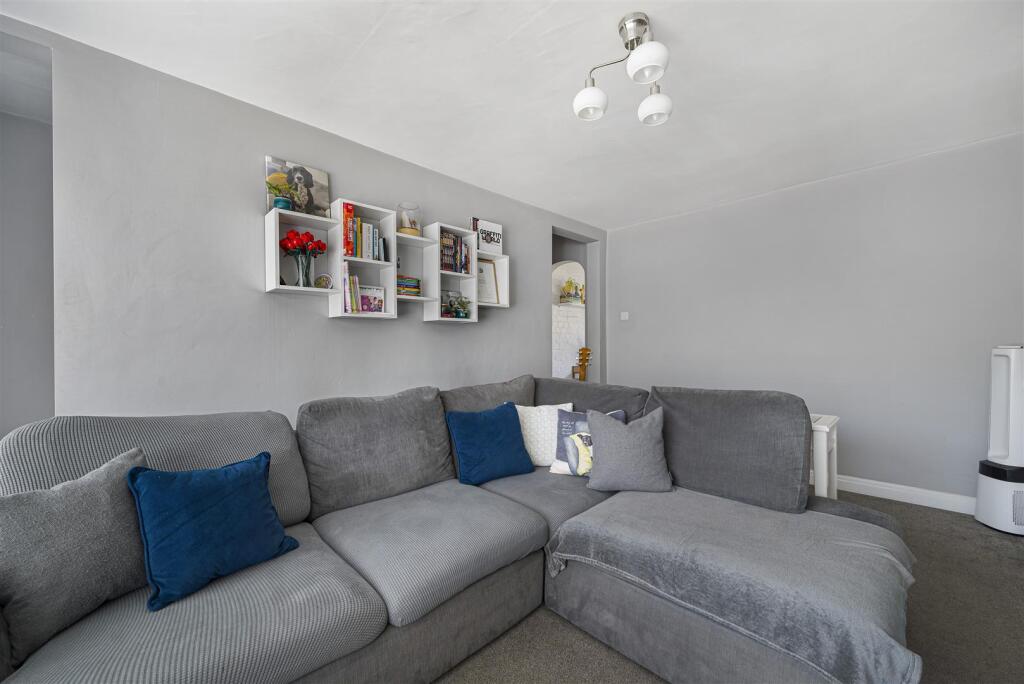 Bexley Lane, Crayford, DA1 4DD - View 3
