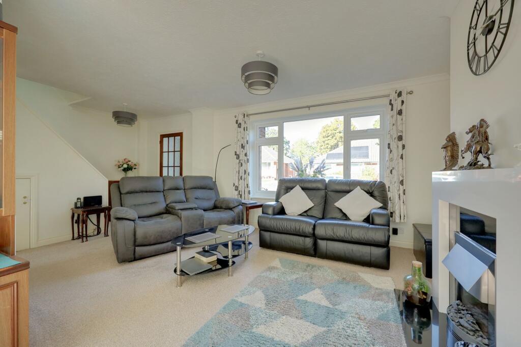 House in Redhill - More