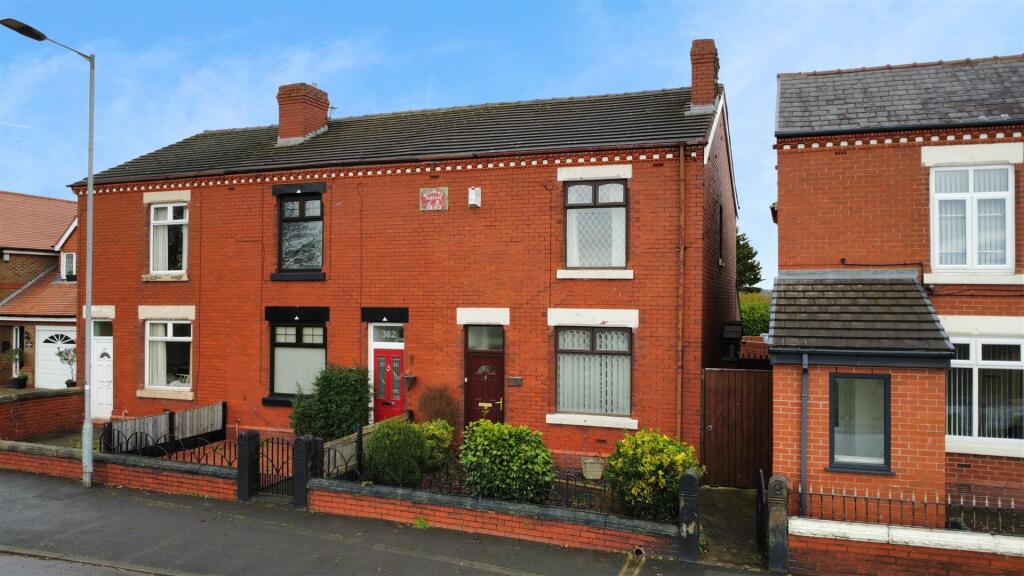 Main image of property: Garswood Road, Ashton-In-Makerfield, Wigan, WN4 0TZ
