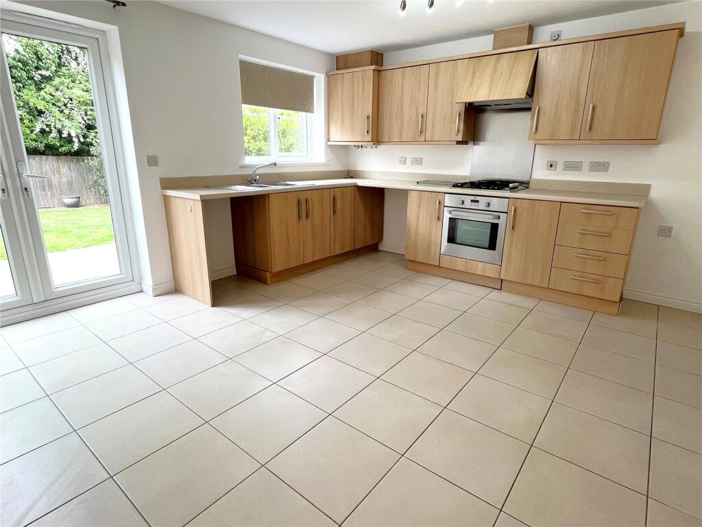 Grey Meadow Road, Briars Chase, Ilkeston, Derbyshire, DE7 photo 4