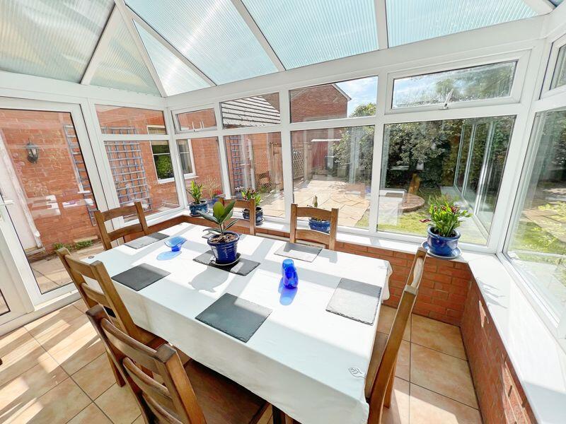 Walsingham Drive, Corby Glen photo 4