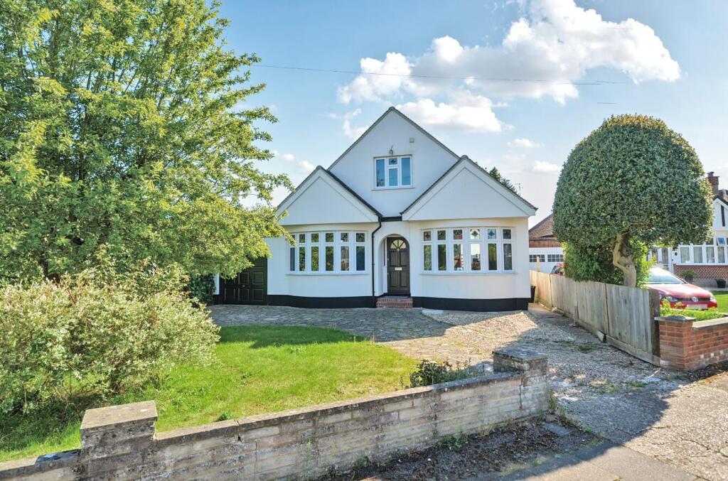 5-bed detached on Greenacres Avenue, Ickenham, UB10, £1,095,000
