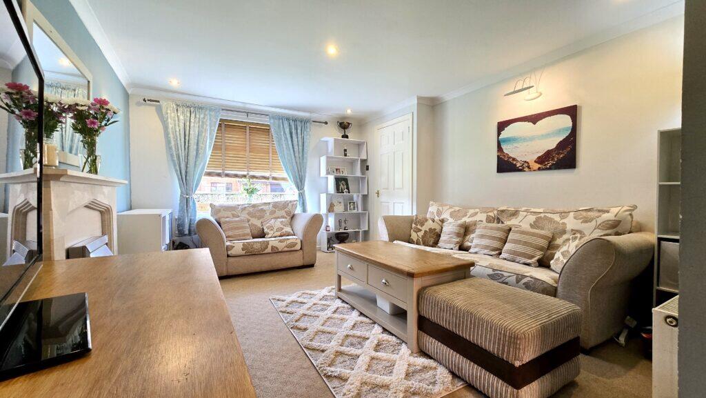 House in Glasgow, East Dunbartonshire - View 4