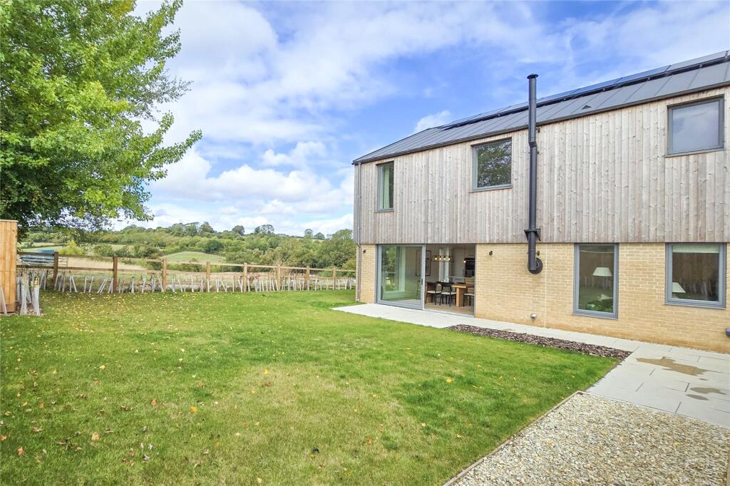 Additional image 7 of The Barn Garden, Great Elm