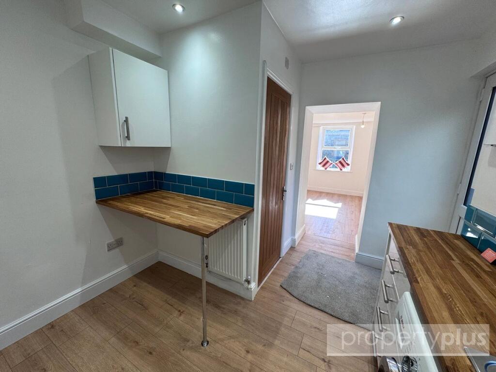 House in Rhondda Cynon Taff, Tylorstown - View 4