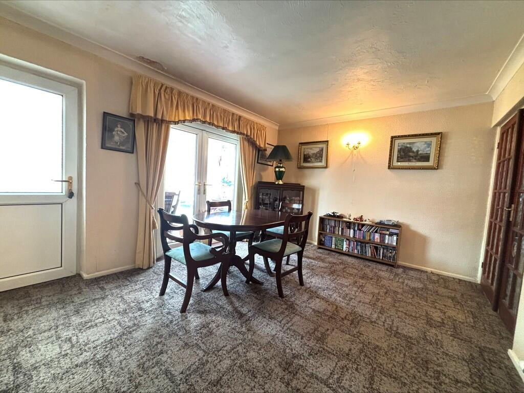 Gibbon Drive, Lostock Gralam, Northwich photo 4