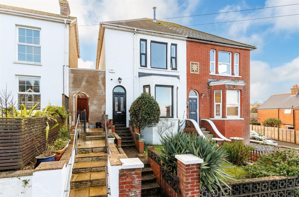 Main image of property: FABULOUS PERIOD PROPERTY CLOSE TO TOWN - Victoria Road, Cowes