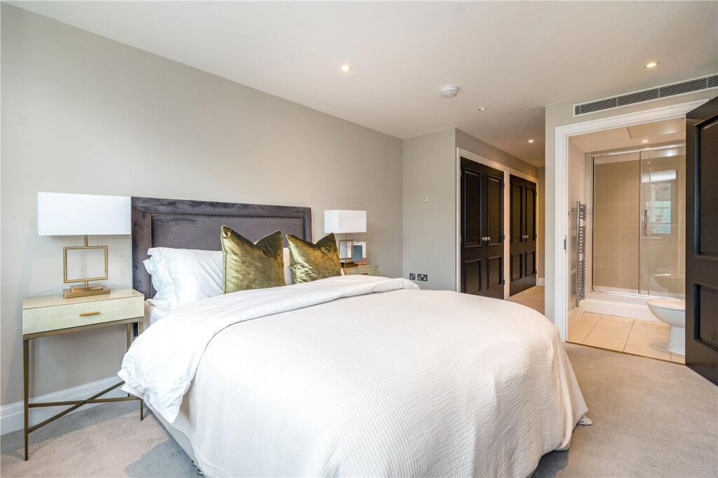 Apartment in London - More
