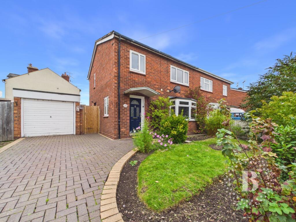 3-bed semi-detached on Brunel Way, Shrewsbury, SY3, £325,000