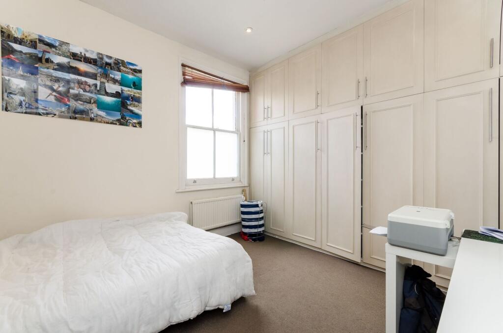 3 bedroom maisonette for rent