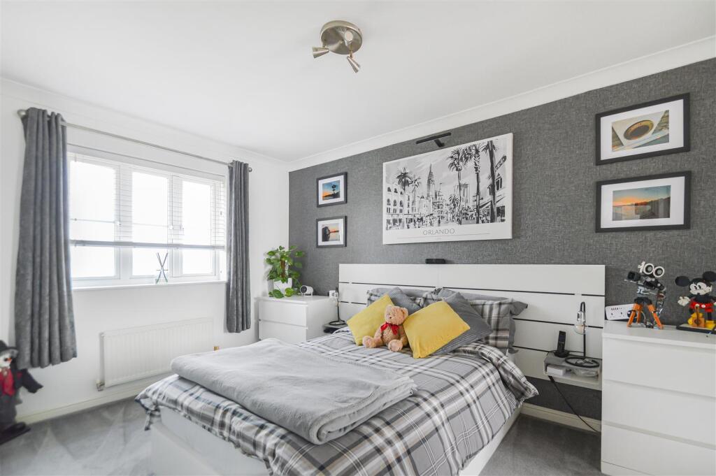 Brickfields Drive, Haverhill - More
