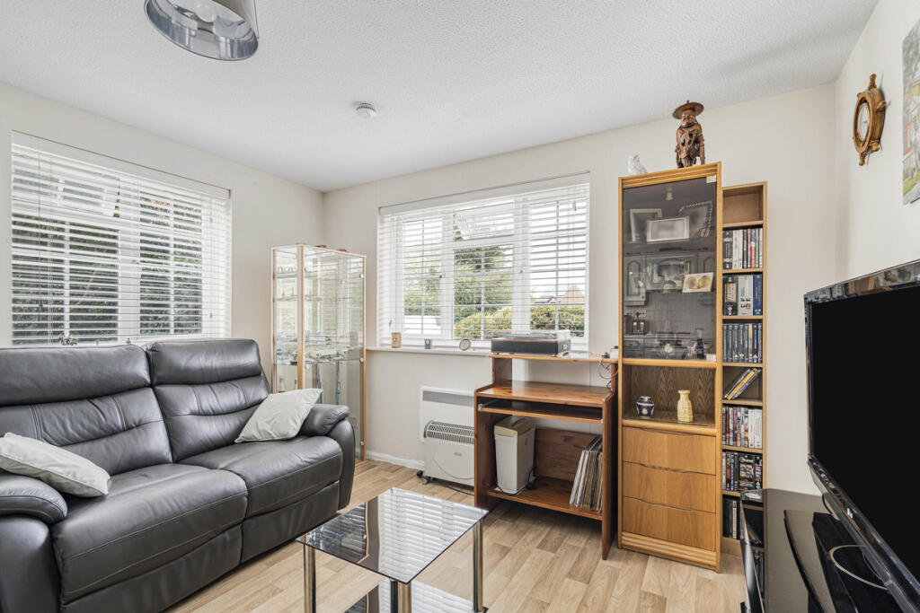 Apartment in Cherwell, Langford Village, Bicester - View 2