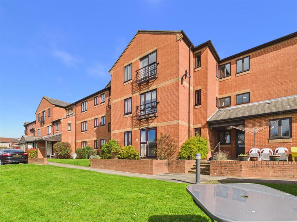 Main image of property: Ipswich Road, Colchester