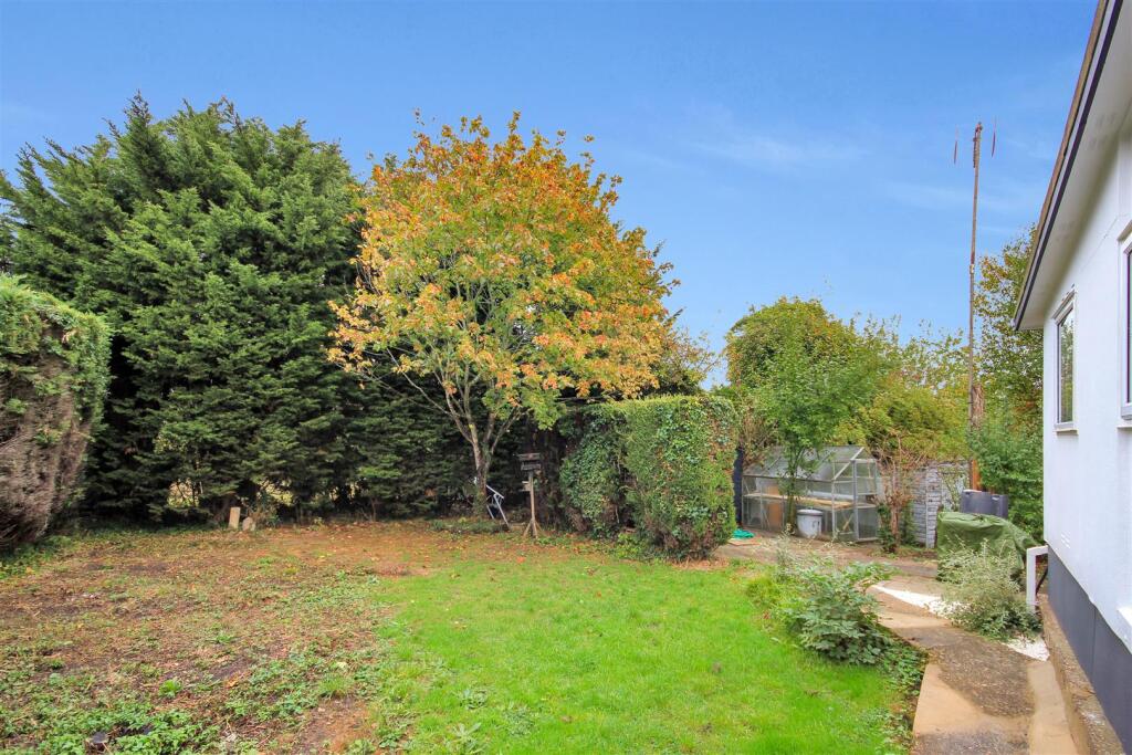 House in Wilby, North Northamptonshire - View 5
