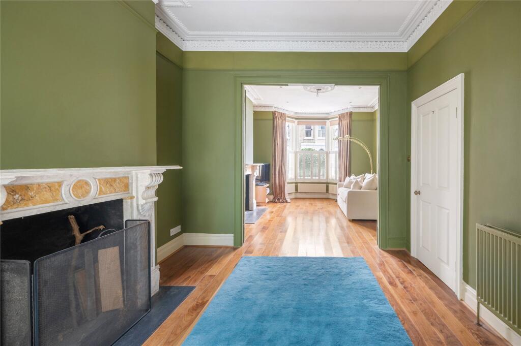 House in London - More
