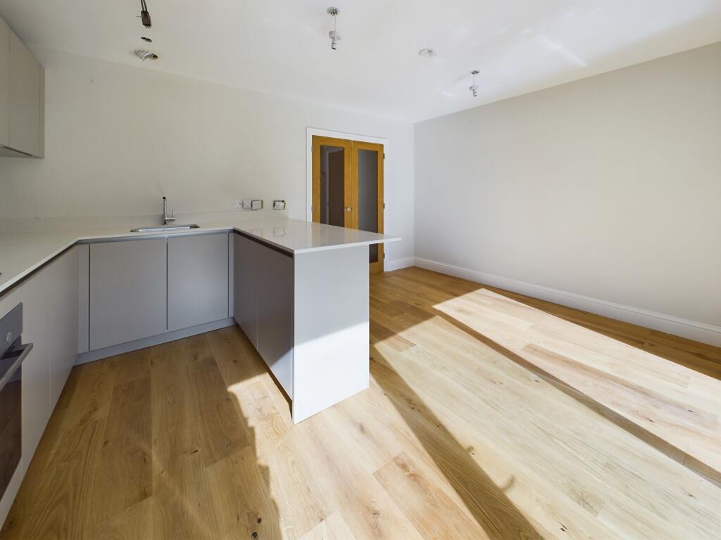House in Tonbridge - More