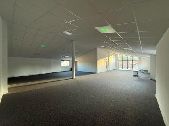 113 London Road interior 3.jpg
