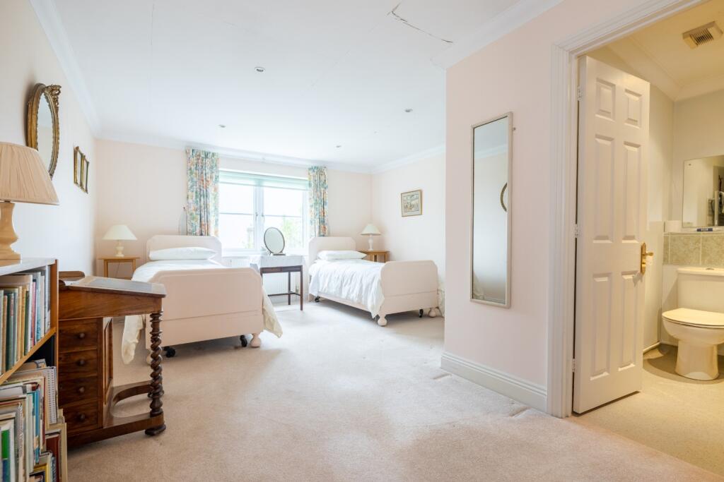 Additional image 15 of Priorygate Court, Castle Cary, Somerset, BA7