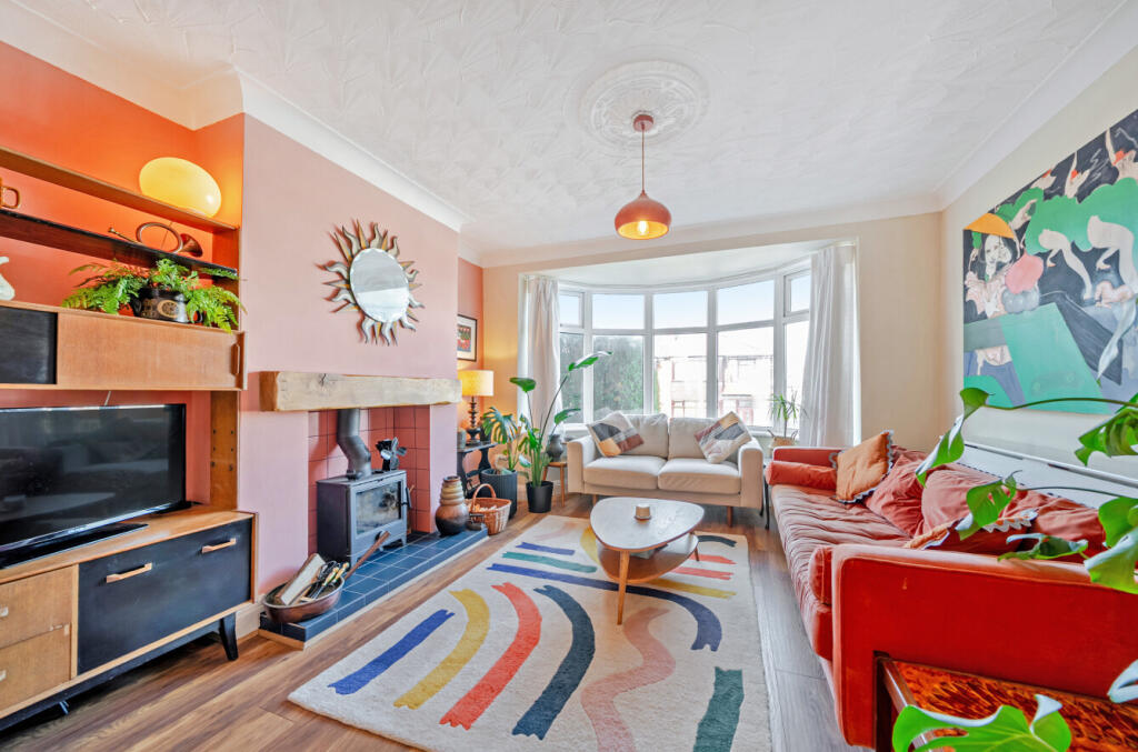 House in Leeds, West Yorkshire - View 2