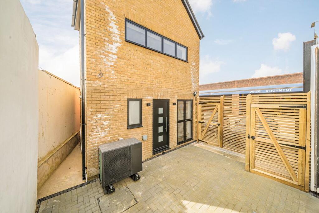 Main image of property: Brighton Road, Kingston