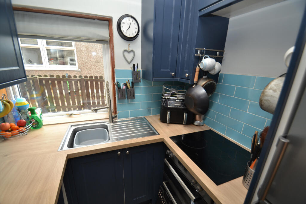 Apartment in Glasgow, South Lanarkshire - View 5