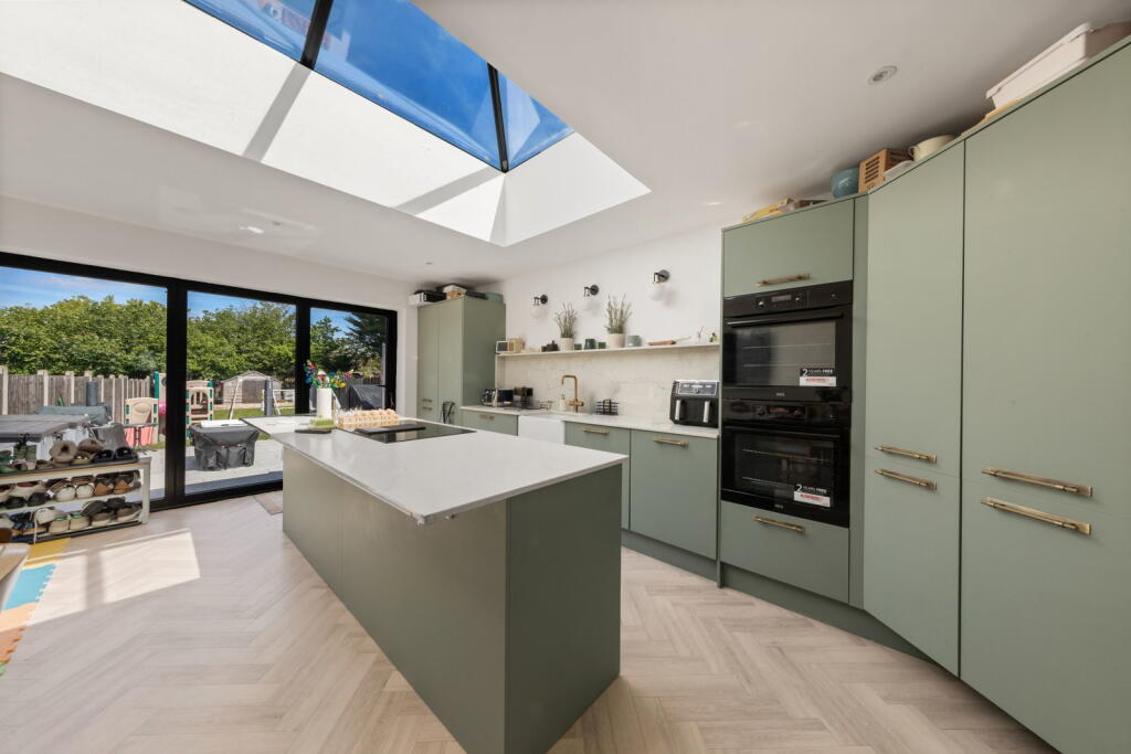 House in Swanley, St Mary's - View 3