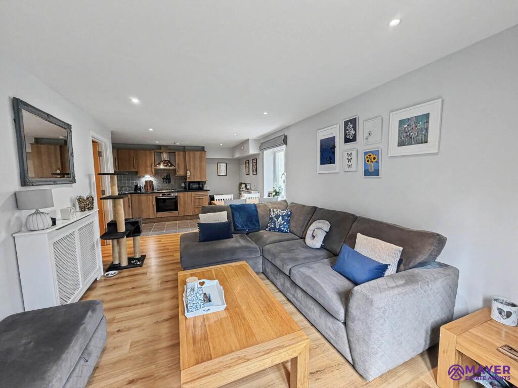 Apartment in Plymouth - View 4
