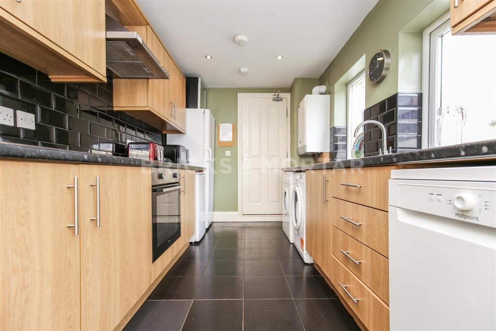 House in Newcastle upon Tyne - View 3