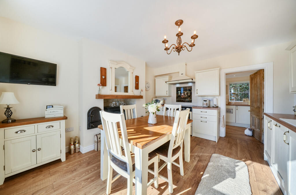 House in Shrewsbury, Staylittle, Trefeglwys - View 4