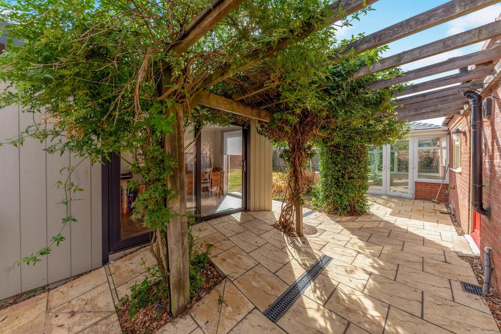 House in Nottingham - View 2