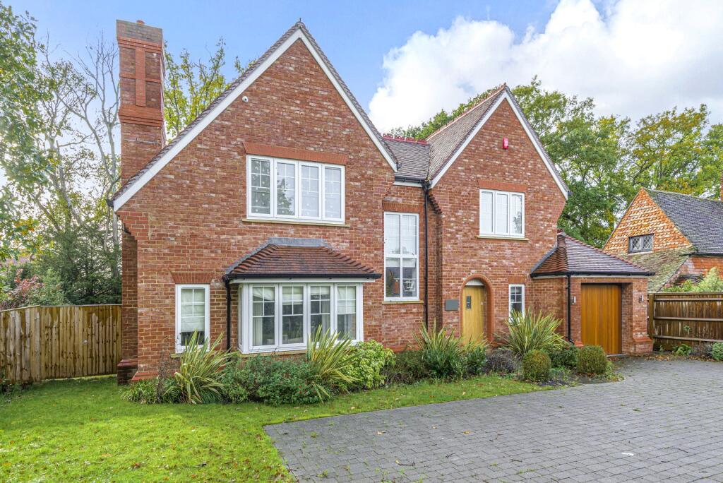Main image of property: Horsham Road, Cranleigh, GU6