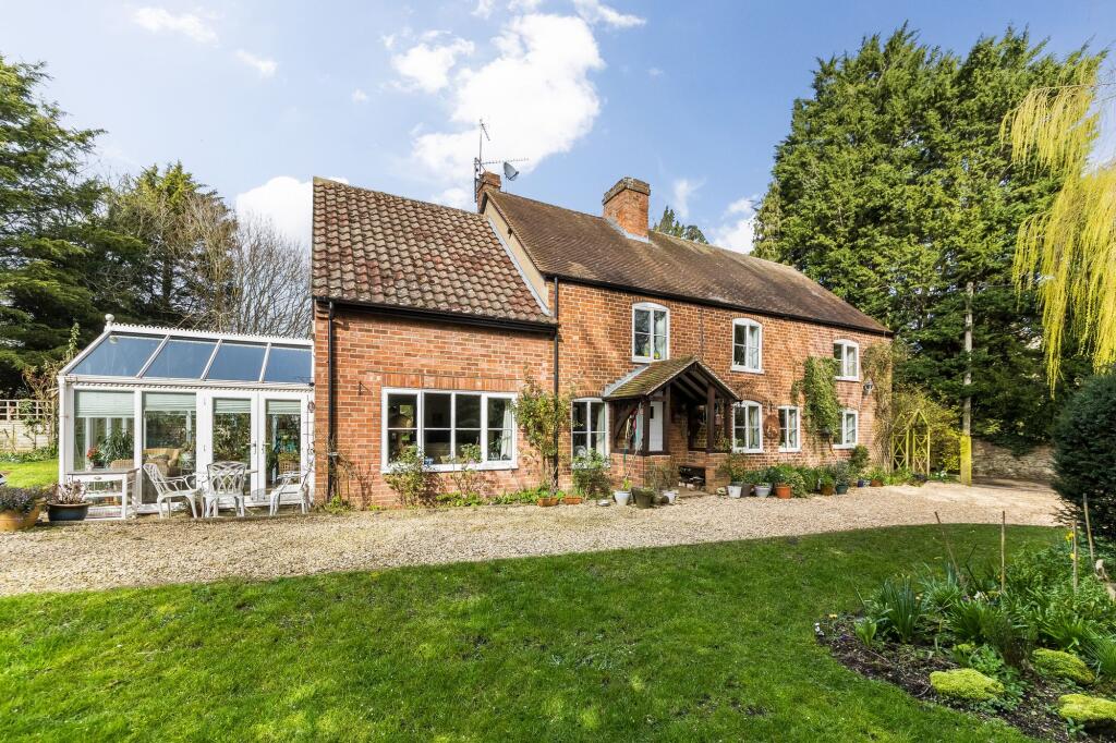 Main image of property: Henleys Lane, Drayton, OX14