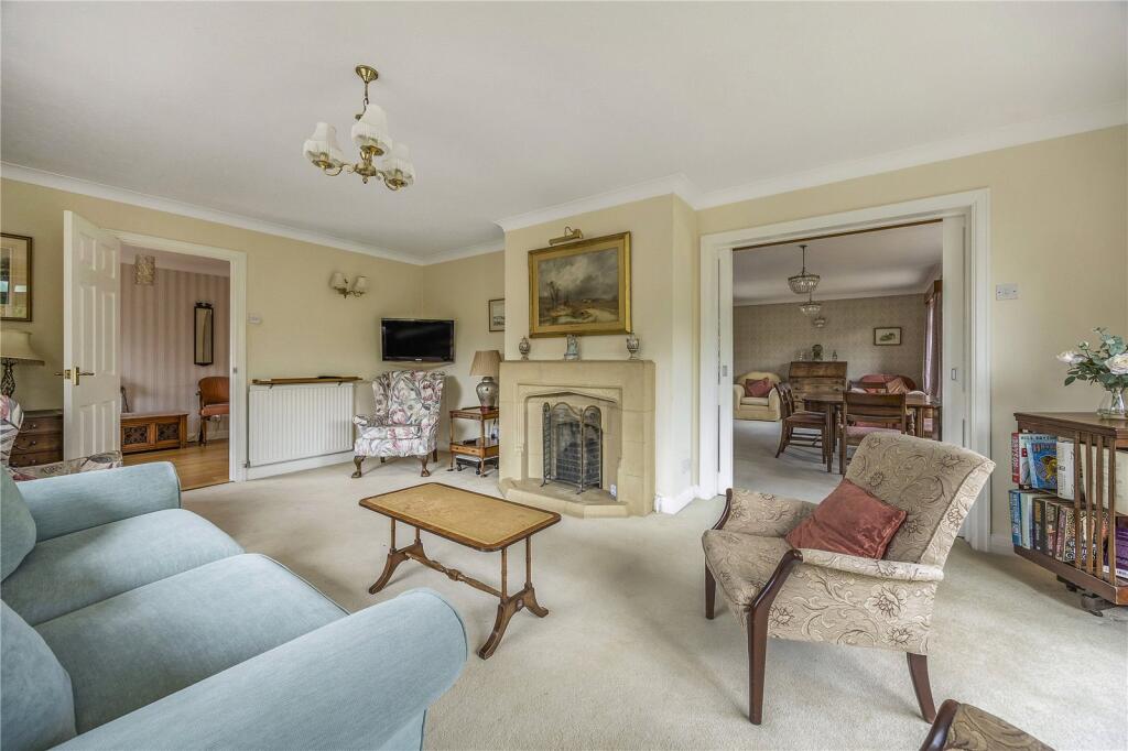 House in Cheltenham, Pilley, Naunton - More