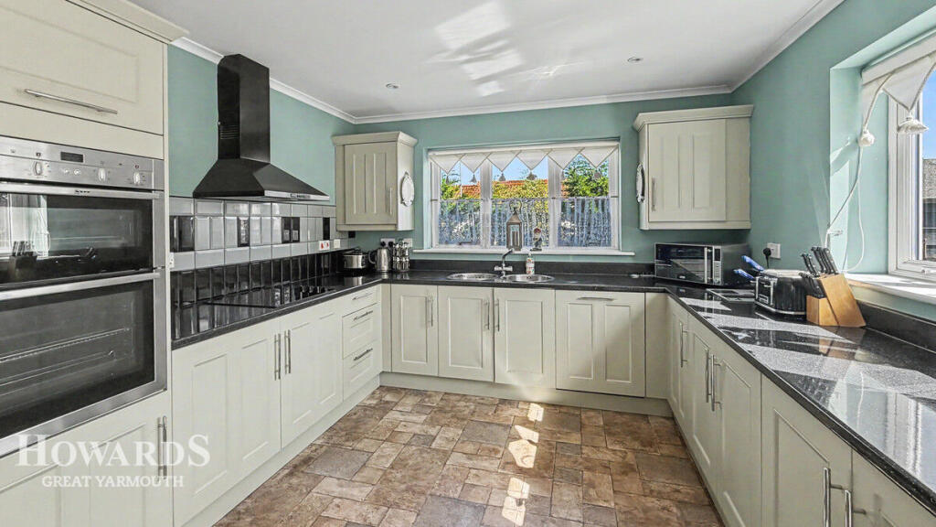 House in Great Yarmouth, Newtown - View 5