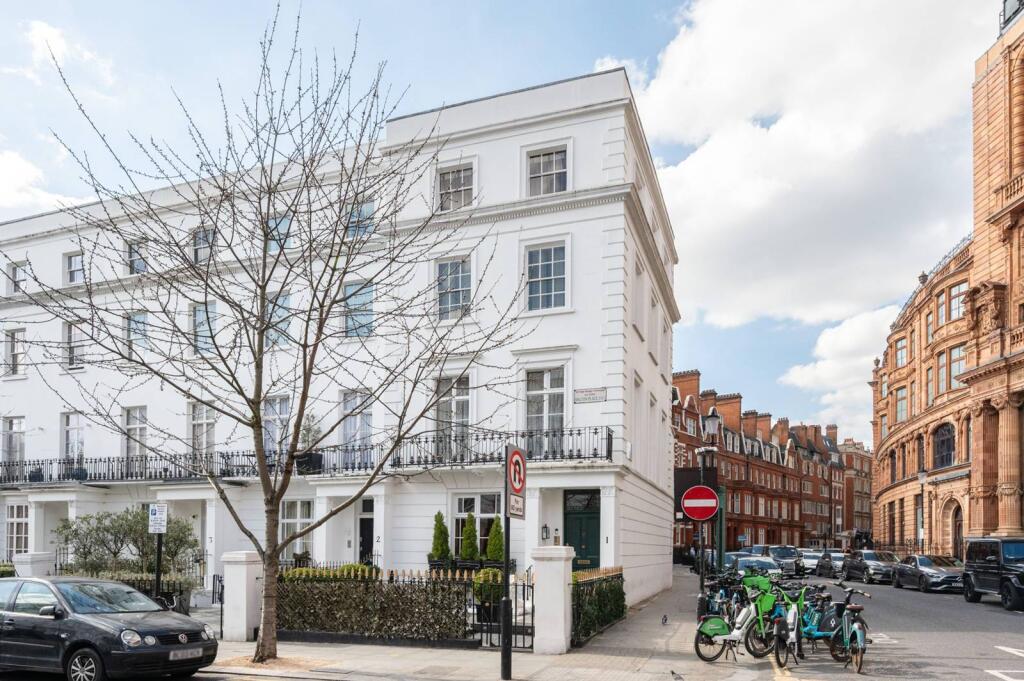 Main image of property: Walton Place, Knightsbridge, London, SW3