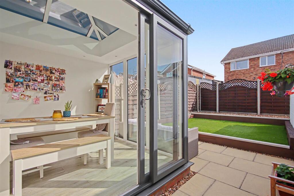 NN10, Masefield Drive, Rushden - View 3